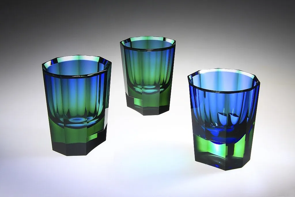 EmeraldGema glass – 2
